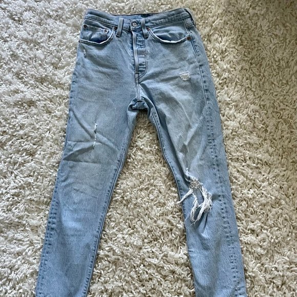 Levi's Pants - Levi's 501 Skinny in Blue (W26, L28)